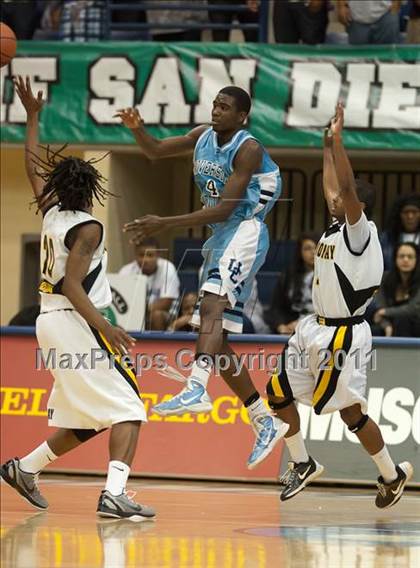 Thumbnail 1 in Mission Bay vs University City (CIF SDS D3 Final) photogallery.