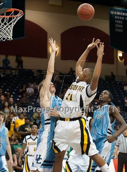 Thumbnail 3 in Mission Bay vs University City (CIF SDS D3 Final) photogallery.