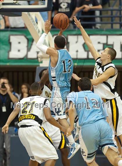 Thumbnail 2 in Mission Bay vs University City (CIF SDS D3 Final) photogallery.