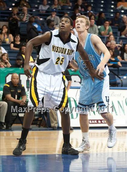 Thumbnail 3 in Mission Bay vs University City (CIF SDS D3 Final) photogallery.
