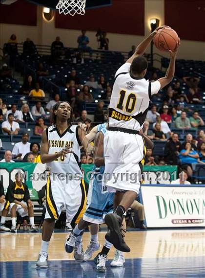 Thumbnail 2 in Mission Bay vs University City (CIF SDS D3 Final) photogallery.