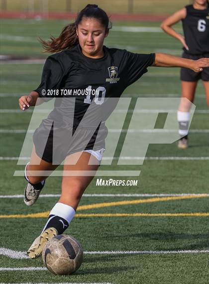 Thumbnail 3 in Gabrielino @ Northview photogallery.