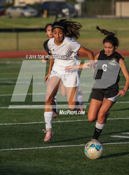 Thumbnail 3 in Gabrielino @ Northview photogallery.
