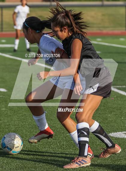Thumbnail 3 in Gabrielino @ Northview photogallery.
