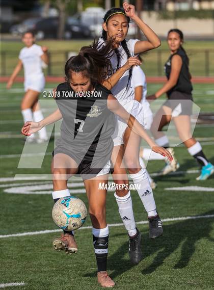 Thumbnail 1 in Gabrielino @ Northview photogallery.