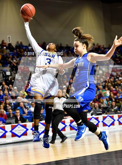 Thumbnail 1 in Conway vs North Little Rock (AAA 7A Final) photogallery.