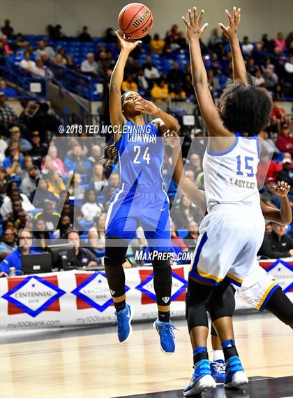 Thumbnail 3 in Conway vs North Little Rock (AAA 7A Final) photogallery.
