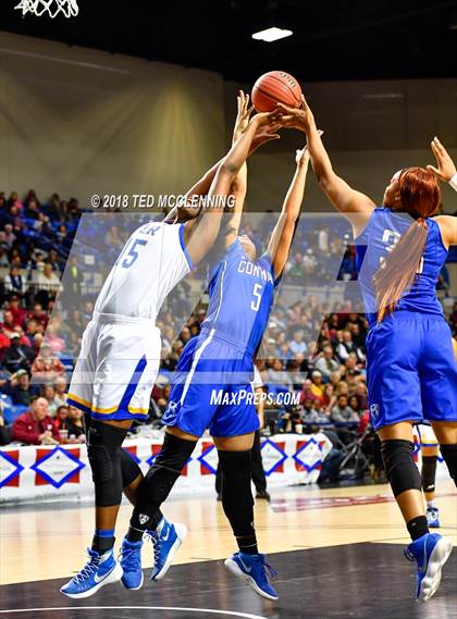 Thumbnail 3 in Conway vs North Little Rock (AAA 7A Final) photogallery.