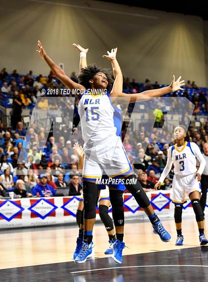 Thumbnail 3 in Conway vs North Little Rock (AAA 7A Final) photogallery.