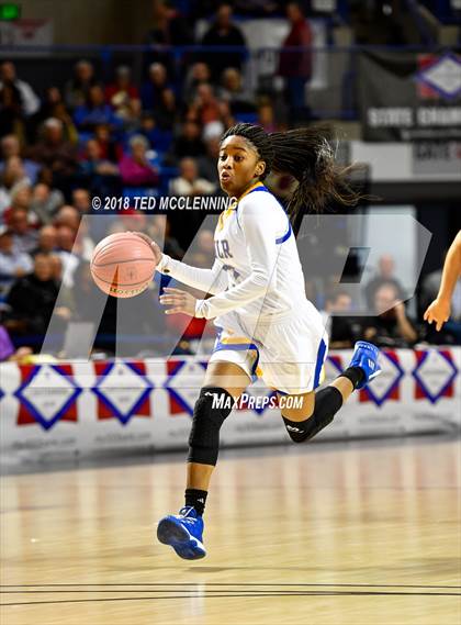 Thumbnail 3 in Conway vs North Little Rock (AAA 7A Final) photogallery.