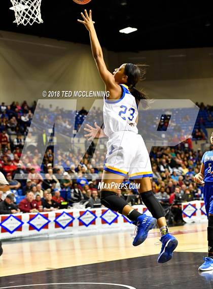 Thumbnail 2 in Conway vs North Little Rock (AAA 7A Final) photogallery.