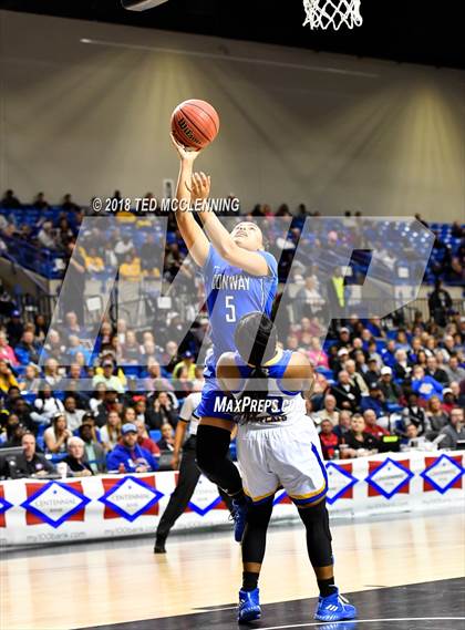 Thumbnail 3 in Conway vs North Little Rock (AAA 7A Final) photogallery.