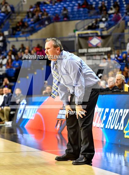 Thumbnail 1 in Conway vs North Little Rock (AAA 7A Final) photogallery.