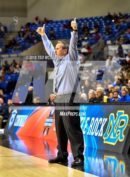 Thumbnail 3 in Conway vs North Little Rock (AAA 7A Final) photogallery.