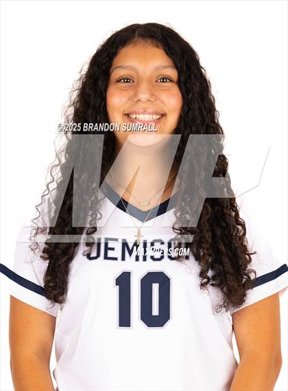 Thumbnail 1 in Jemison (Team & Individuals) photogallery.