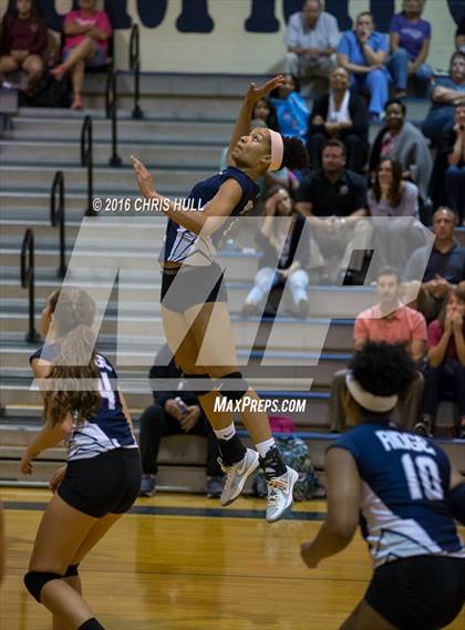 Thumbnail 1 in Robinson @ Hickory Ridge photogallery.