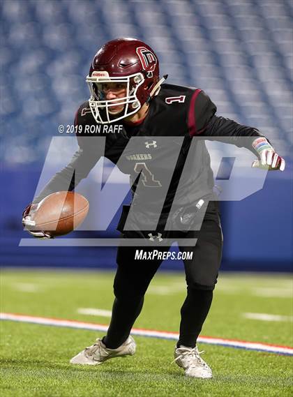 Thumbnail 3 in Lancaster vs. Orchard Park (Section VI Class AA Final) photogallery.
