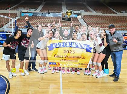 Thumbnail 2 in Phoenix Country Day vs. Trivium Prep (AIA 2A Final - Awards) photogallery.