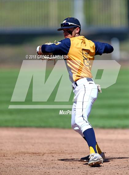 Thumbnail 2 in San Benito vs Oak Ridge (Boras Classic CA North) photogallery.