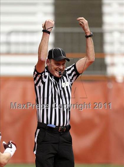 Thumbnail 2 in Orchard Park vs. Newburgh Free Academy (NYSPHSAA Class AA Final) photogallery.