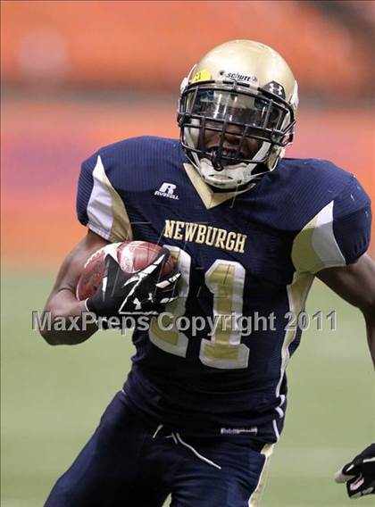 Thumbnail 1 in Orchard Park vs. Newburgh Free Academy (NYSPHSAA Class AA Final) photogallery.