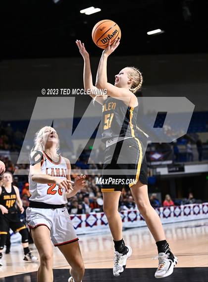 Thumbnail 2 in Lamar vs. Salem (AAA 3A State Final) photogallery.