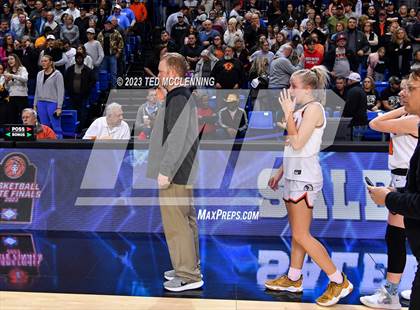 Thumbnail 2 in Lamar vs. Salem (AAA 3A State Final) photogallery.