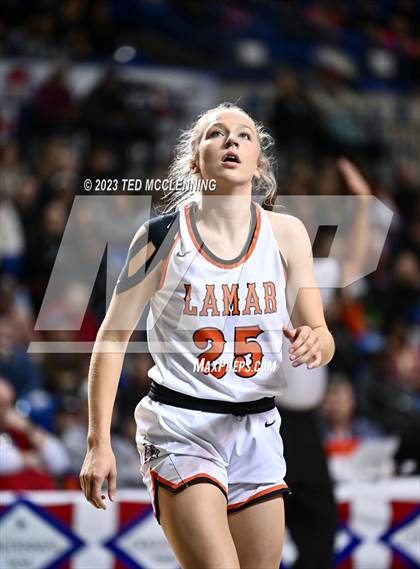 Thumbnail 2 in Lamar vs. Salem (AAA 3A State Final) photogallery.