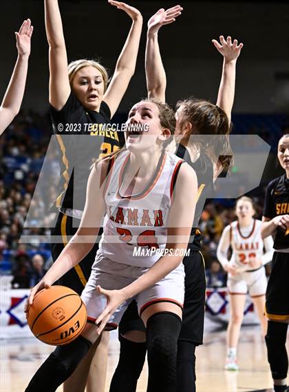 Thumbnail 1 in Lamar vs. Salem (AAA 3A State Final) photogallery.