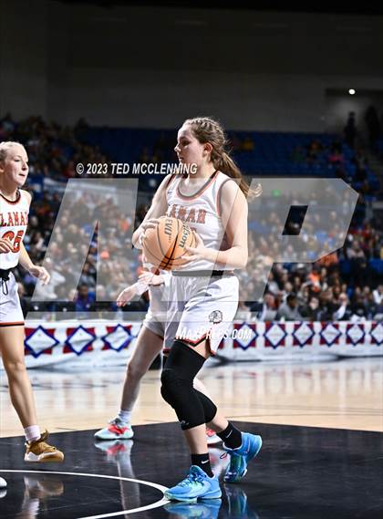 Thumbnail 1 in Lamar vs. Salem (AAA 3A State Final) photogallery.