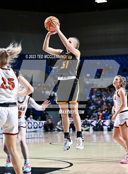 Thumbnail 2 in Lamar vs. Salem (AAA 3A State Final) photogallery.