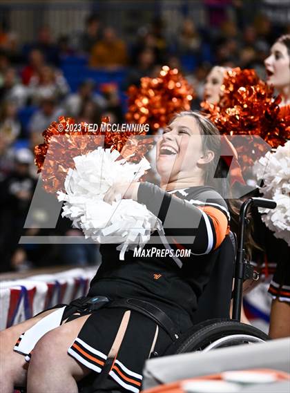 Thumbnail 2 in Lamar vs. Salem (AAA 3A State Final) photogallery.