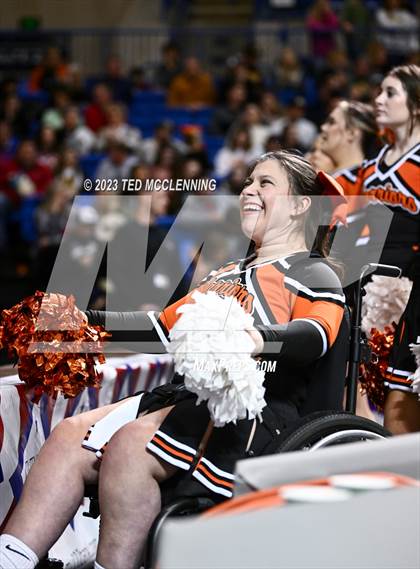 Thumbnail 1 in Lamar vs. Salem (AAA 3A State Final) photogallery.
