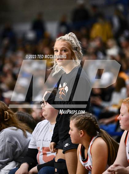 Thumbnail 2 in Lamar vs. Salem (AAA 3A State Final) photogallery.