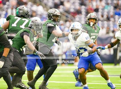 Thumbnail 1 in King vs Fort Bend Hightower (UIL Football 6A D2 Regional) photogallery.