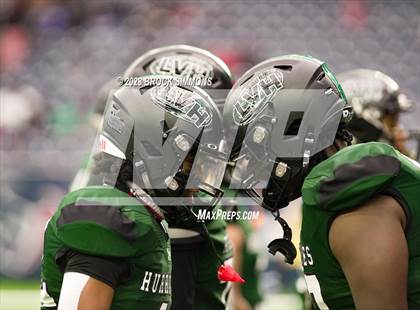 Thumbnail 1 in King vs Fort Bend Hightower (UIL Football 6A D2 Regional) photogallery.