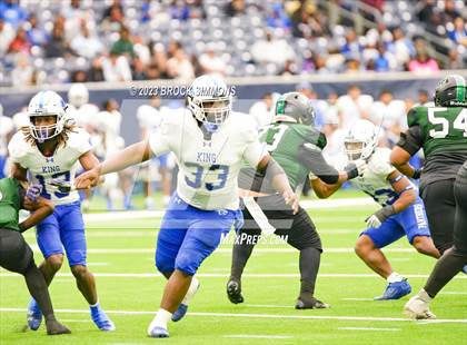 Thumbnail 3 in King vs Fort Bend Hightower (UIL Football 6A D2 Regional) photogallery.