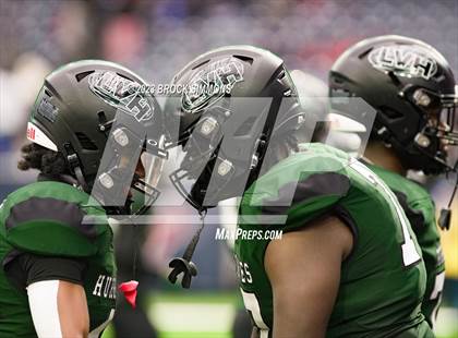 Thumbnail 2 in King vs Fort Bend Hightower (UIL Football 6A D2 Regional) photogallery.