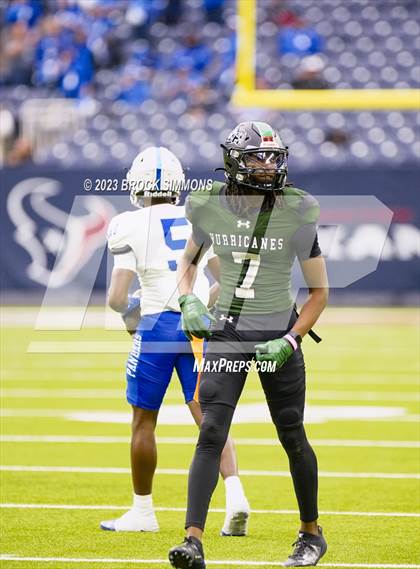 Thumbnail 2 in King vs Fort Bend Hightower (UIL Football 6A D2 Regional) photogallery.