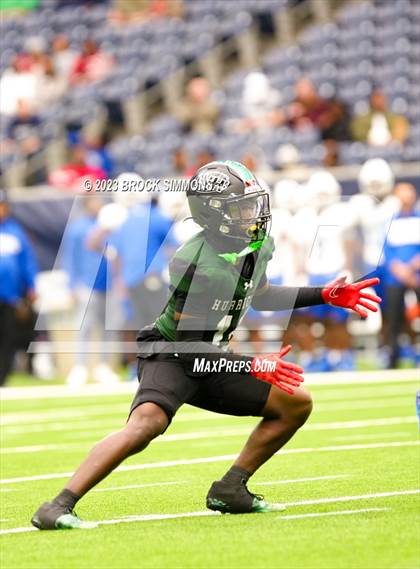 Thumbnail 2 in King vs Fort Bend Hightower (UIL Football 6A D2 Regional) photogallery.