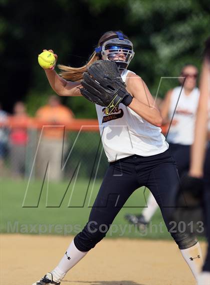 Thumbnail 3 in Marlboro Central vs. Spackenkill (Section 9 Class B Semifinal) photogallery.