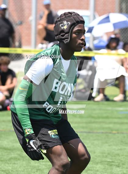 Thumbnail 2 in St. John Bosco vs. Narbonne (Battle At The Beach) photogallery.
