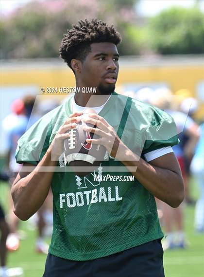 Thumbnail 1 in St. John Bosco vs. Narbonne (Battle At The Beach) photogallery.