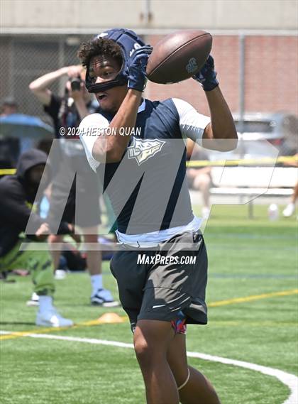 Thumbnail 2 in St. John Bosco vs. Narbonne (Battle At The Beach) photogallery.