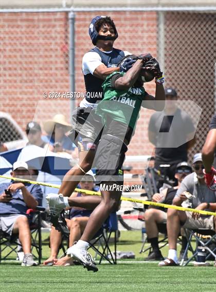 Thumbnail 3 in St. John Bosco vs. Narbonne (Battle At The Beach) photogallery.