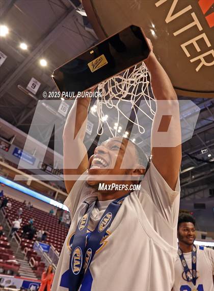 Thumbnail 3 in West Catholic vs. South Allegheny (PIAA 3A Championship) photogallery.