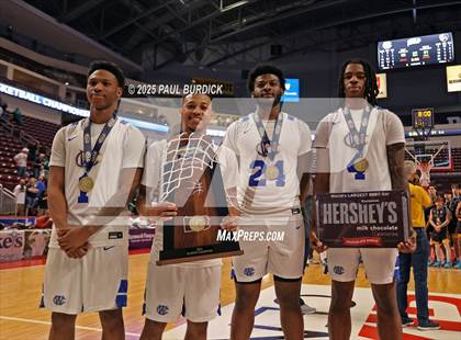 Thumbnail 2 in West Catholic vs. South Allegheny (PIAA 3A Championship) photogallery.