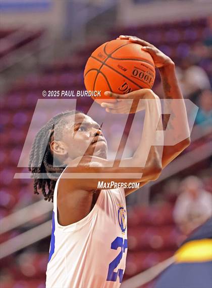 Thumbnail 2 in West Catholic vs. South Allegheny (PIAA 3A Championship) photogallery.