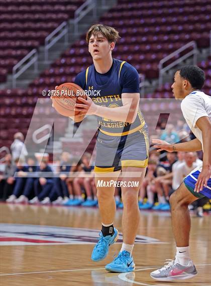 Thumbnail 2 in West Catholic vs. South Allegheny (PIAA 3A Championship) photogallery.