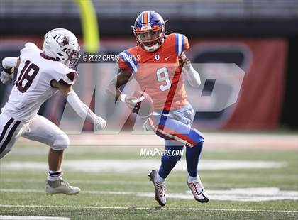 Thumbnail 2 in Prairie Ridge vs. East St. Louis (IHSA 6A Final) photogallery.